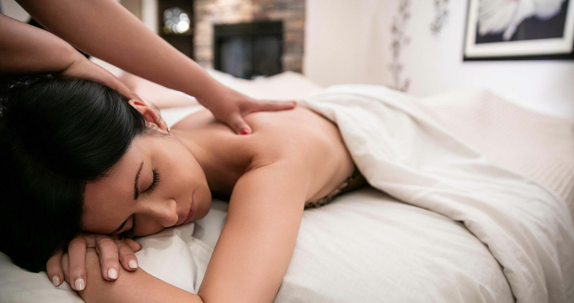 Couples massage in VIP room